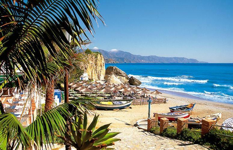 Casa Angelines Holiday Home Nerja Exteriör bild